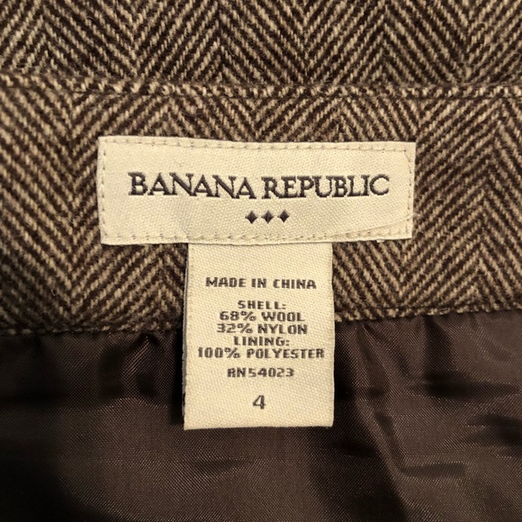 - Pleaded Skirt by BR - Picture 4 of 4